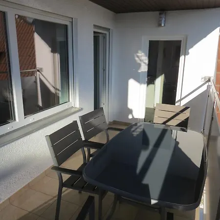 House Apartment *